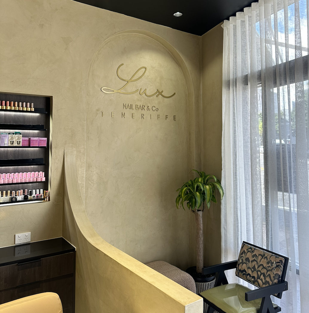 Lux Nail Bar