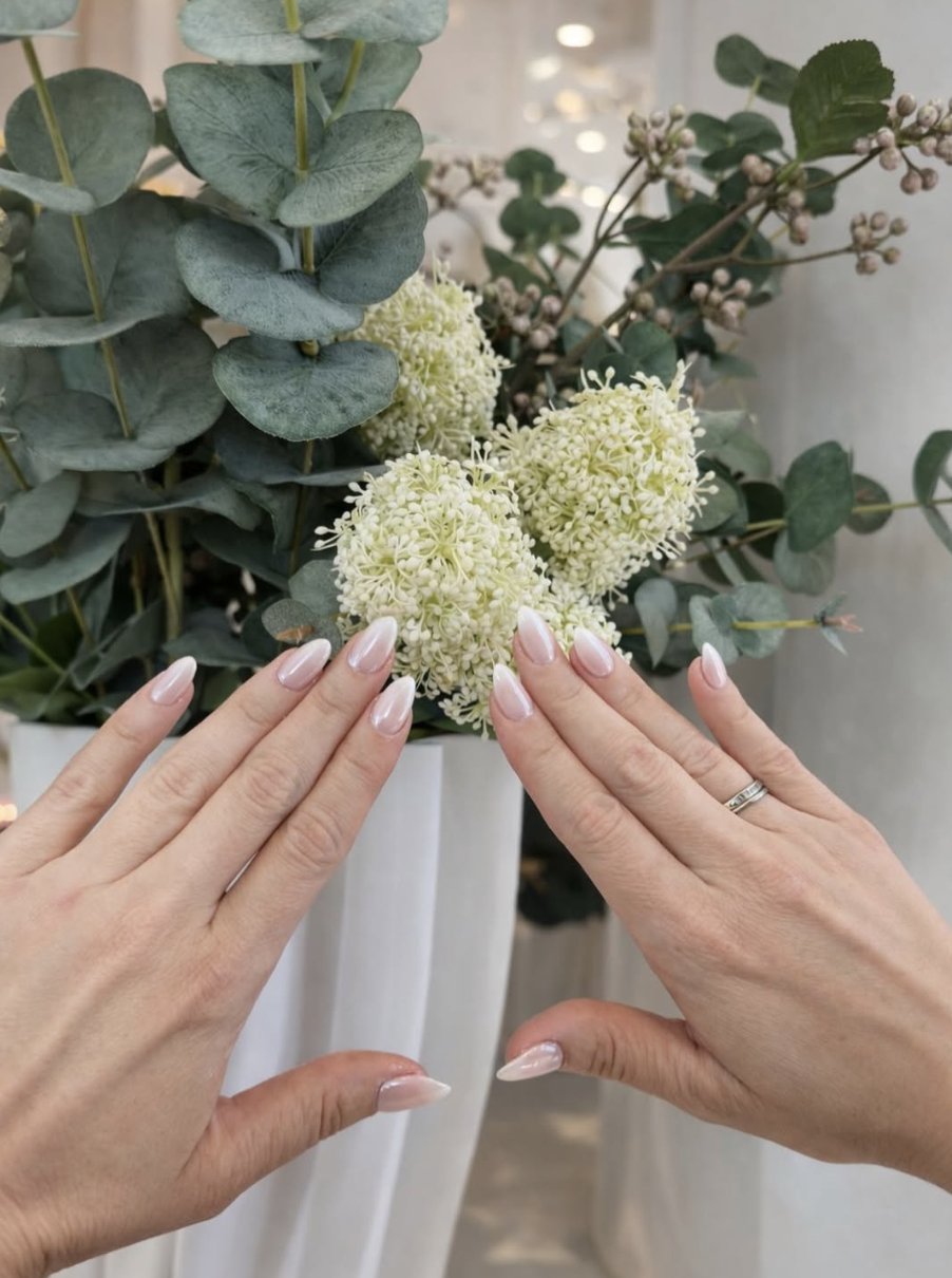 lux nails newstead